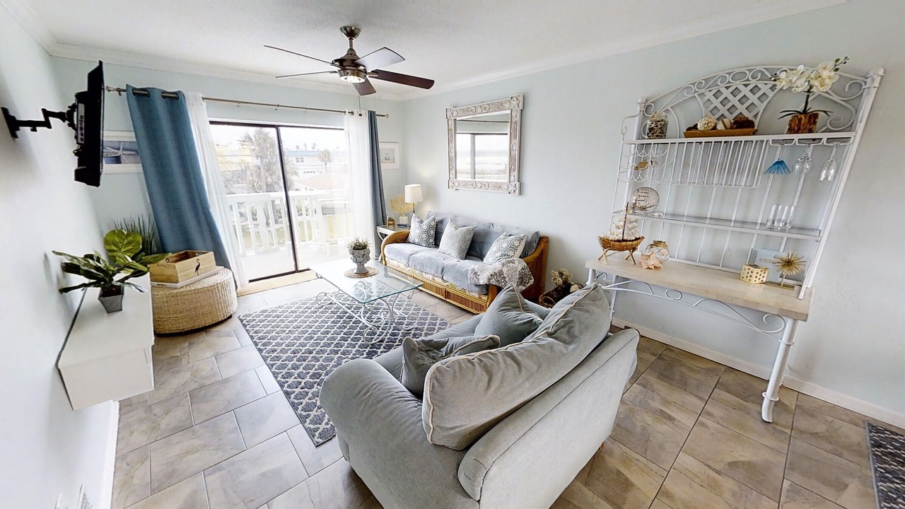 Photo of Livingroom in Ormond-by-the-Sea