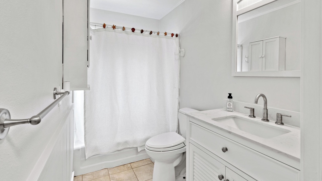 Photo of Bathroom in Lillian