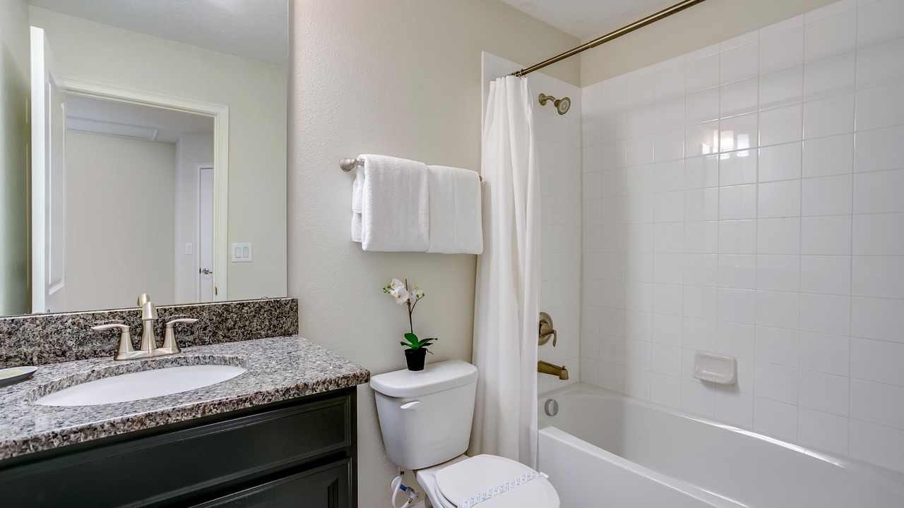 Photo of Bathroom in Davenport