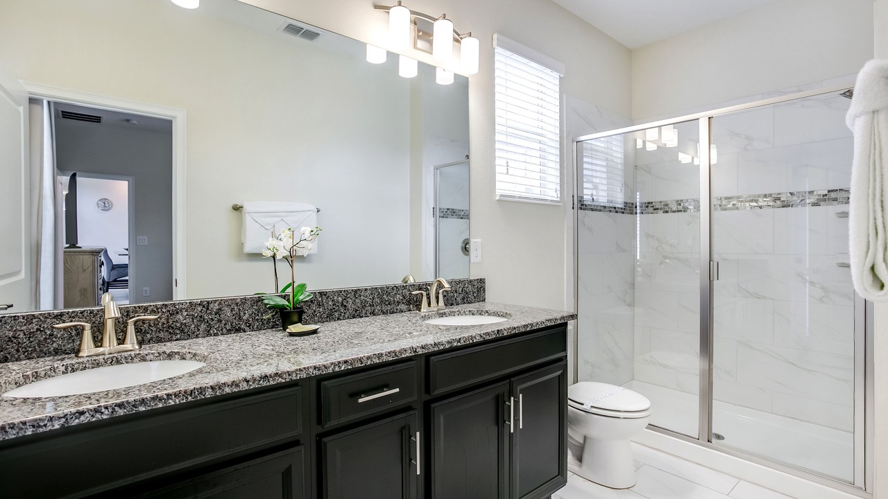 Photo of Bathroom in Davenport