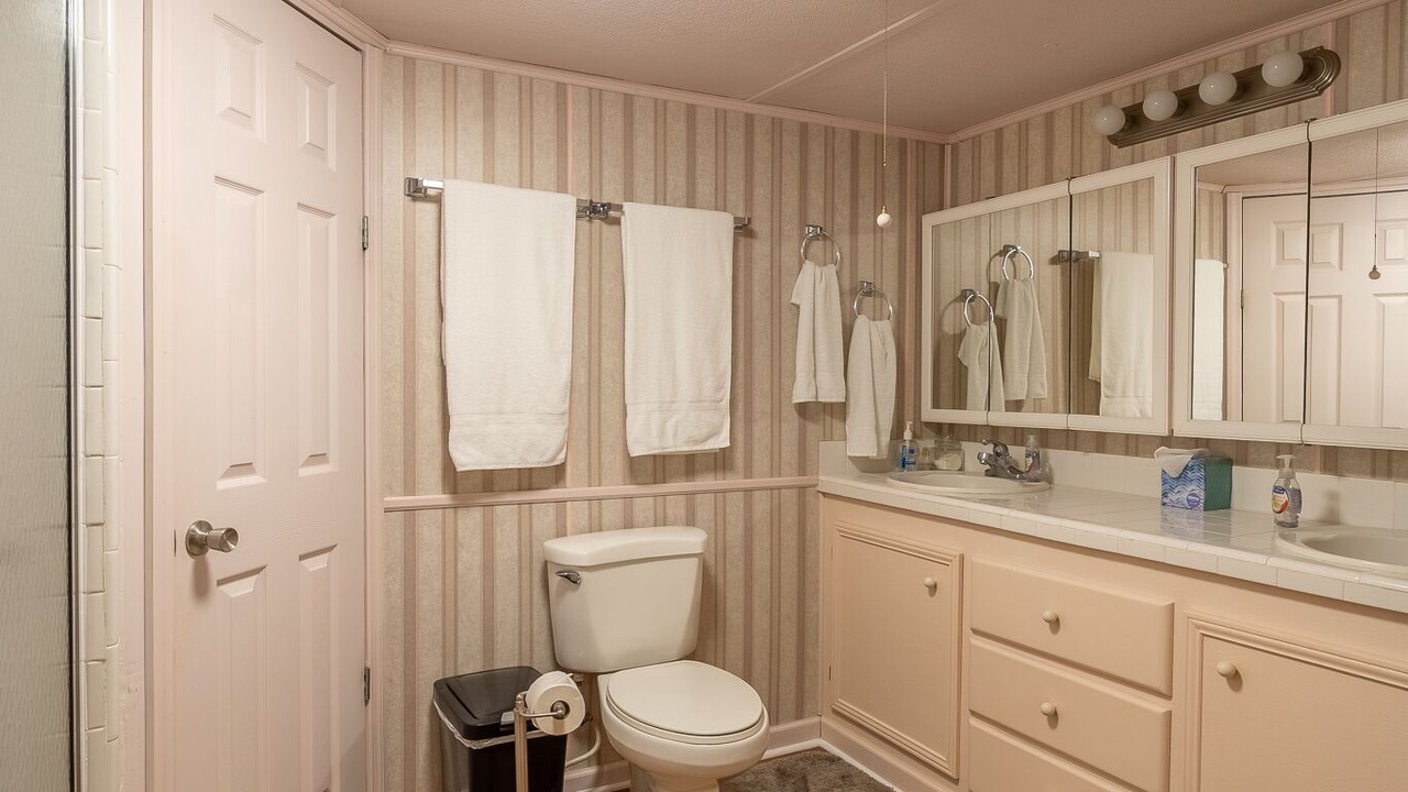 Photo of Bathroom in Morris