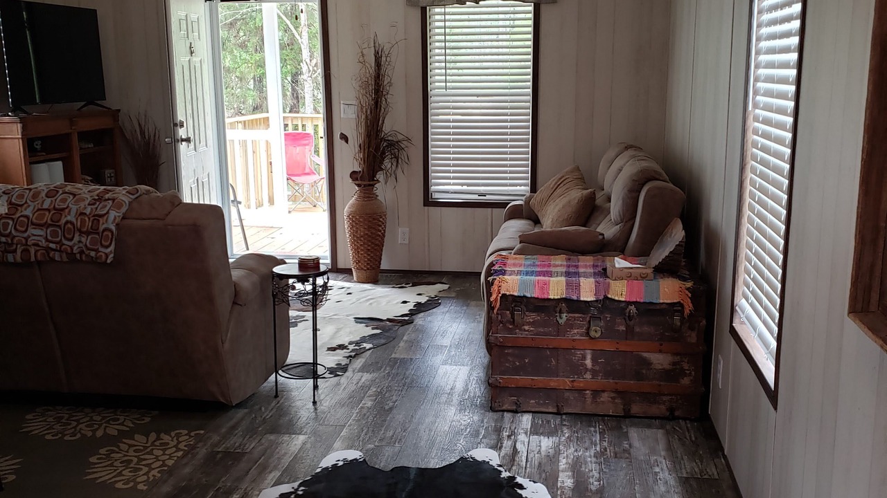 Photo of Livingroom in Elberta
