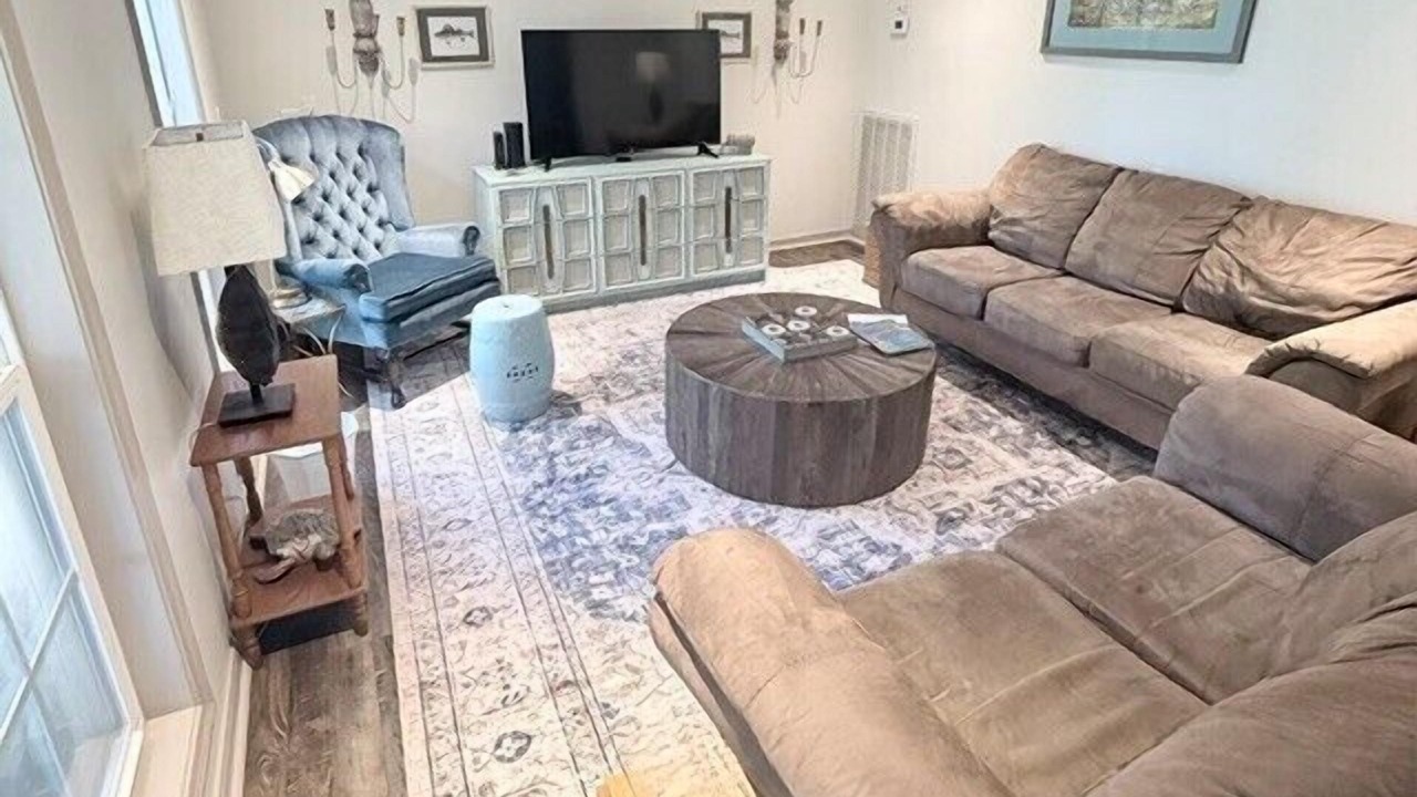 Photo of Livingroom in Trimble