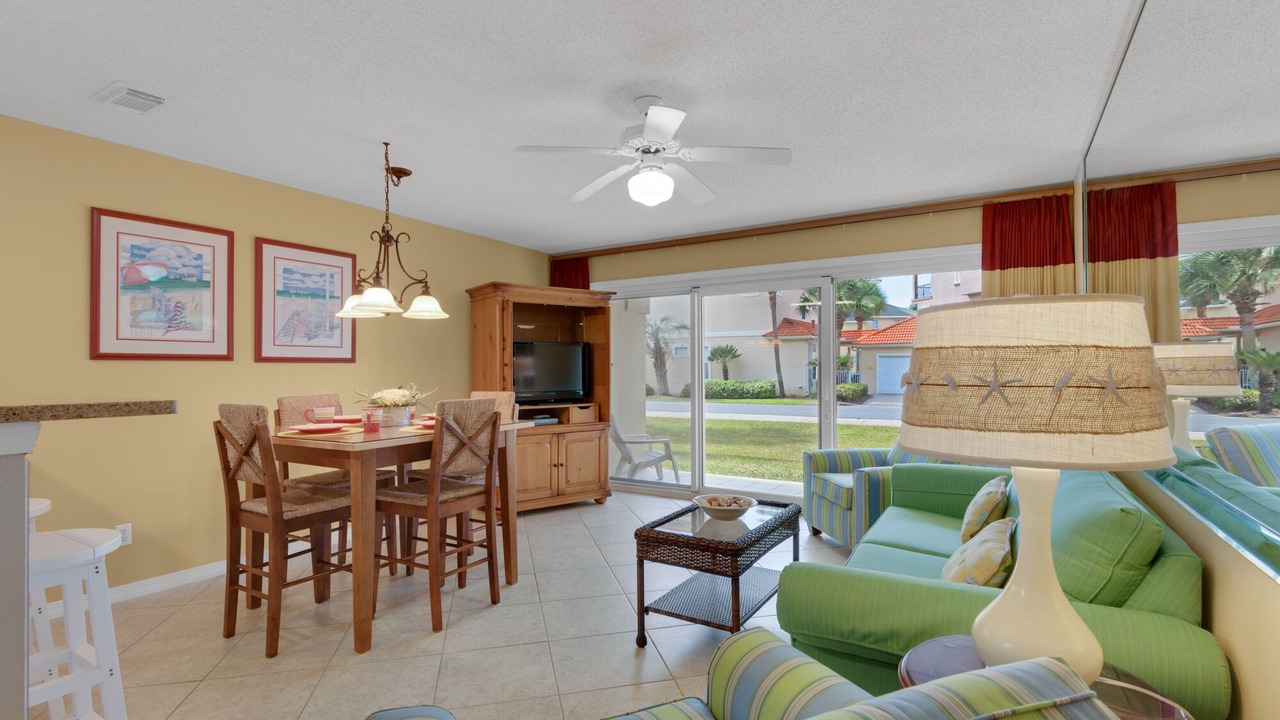 Photo of Livingroom in Miramar Beach
