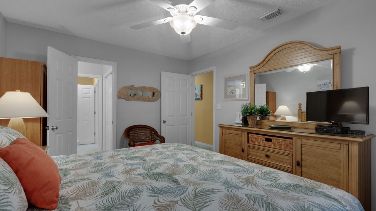 Photo of Bedroom in Miramar Beach