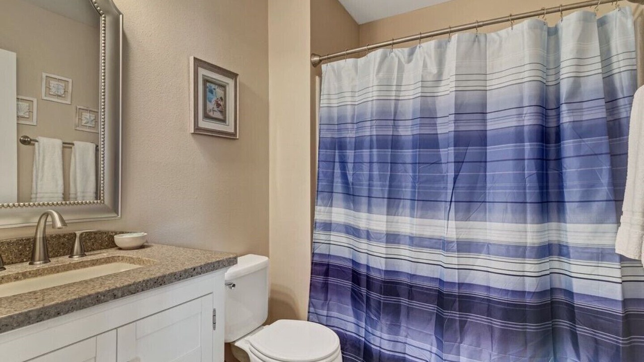 Photo of Bathroom in Gulf Shores