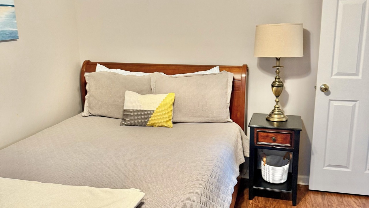 Photo of Bedroom in Chambers County