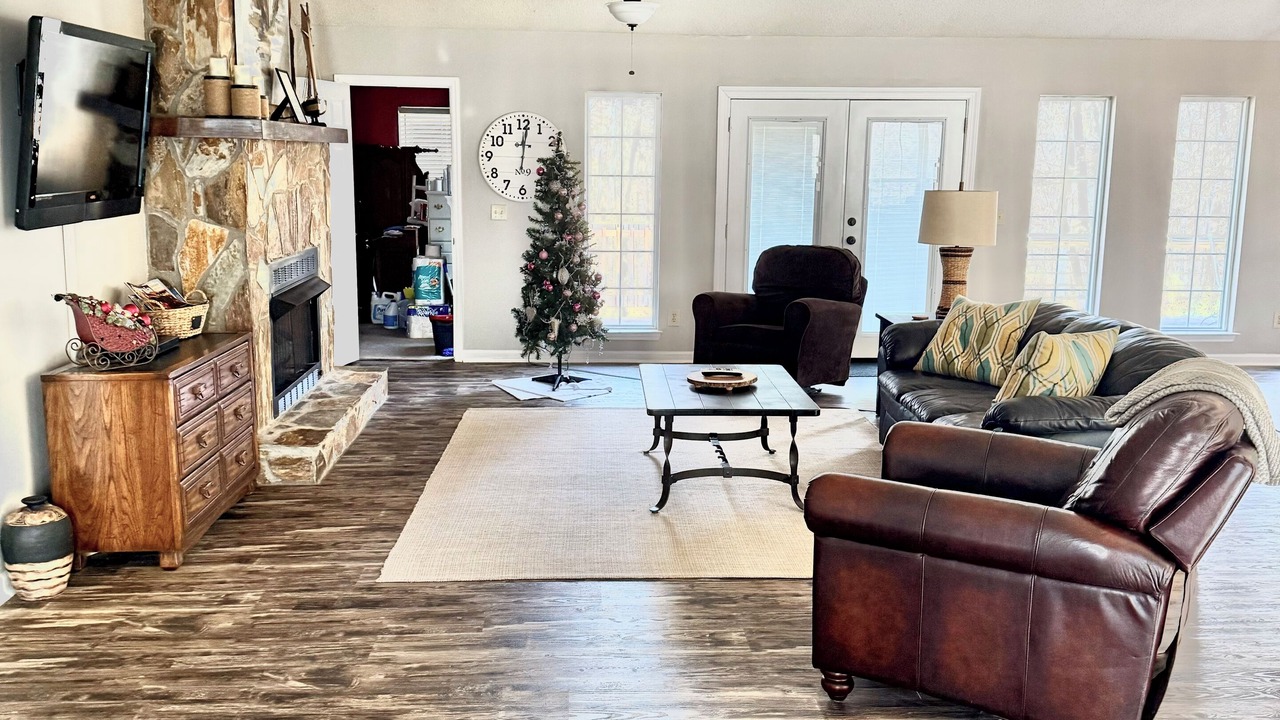 Photo of Livingroom in Chambers County