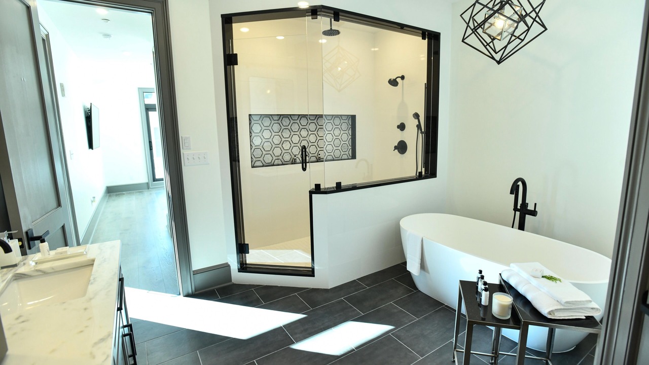 Photo of Bathroom in Central Business District