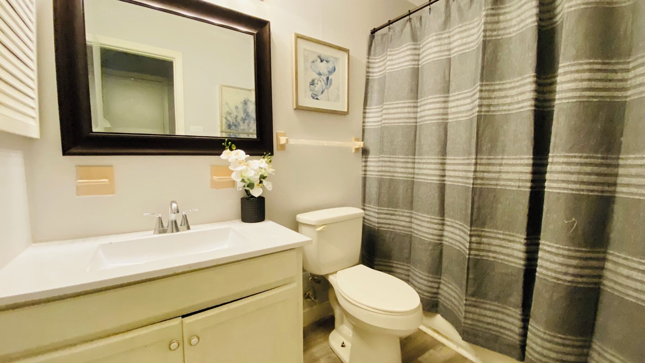 Photo of Bathroom in Mobile