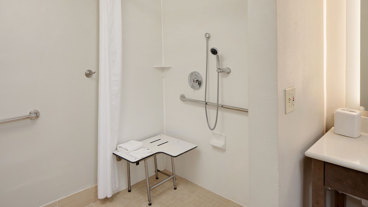 Photo of Bathroom in Maitland