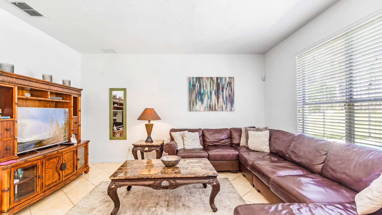 Photo of Livingroom in Highlands Reserve