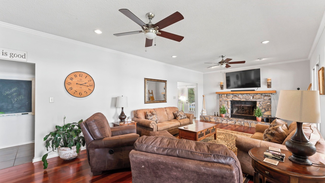 Photo of Livingroom in Wilsonville