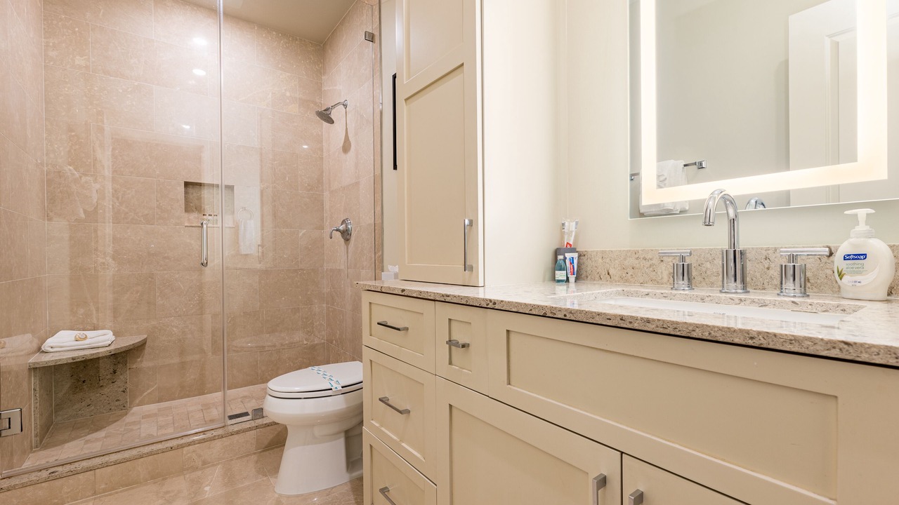 Photo of Bathroom in Arts/Warehouse District