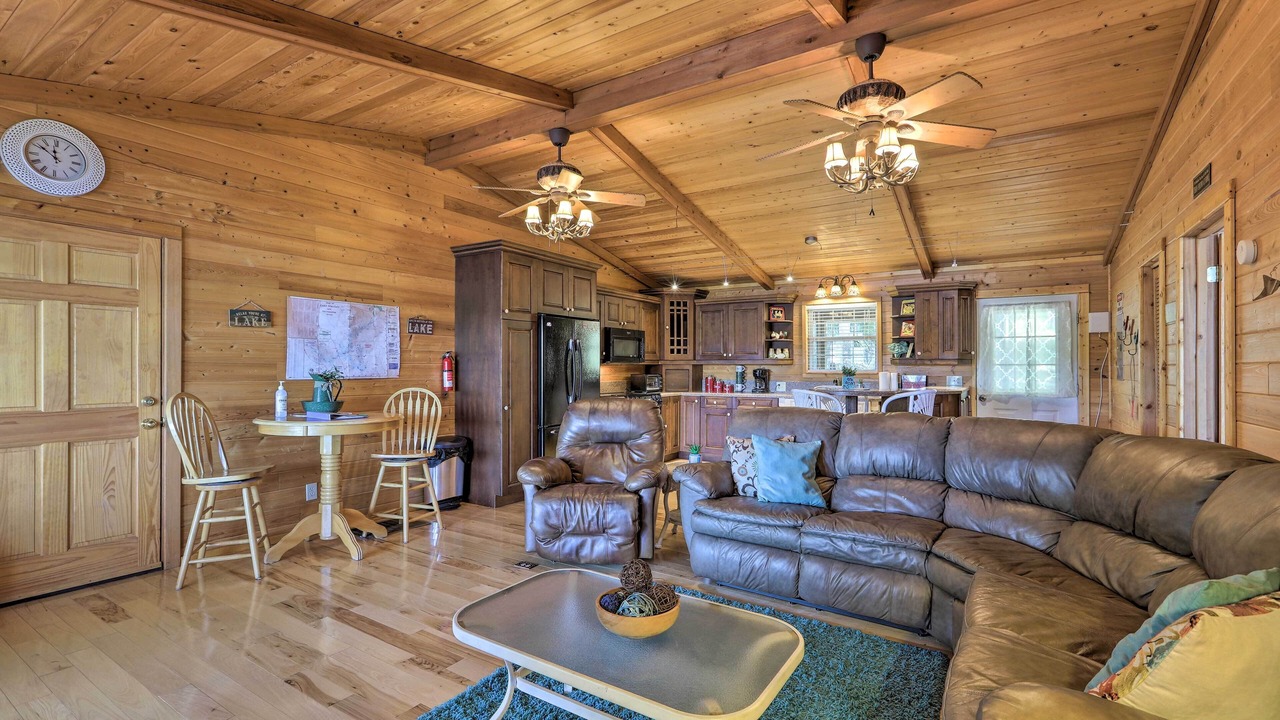 Photo of Livingroom in Milledgeville