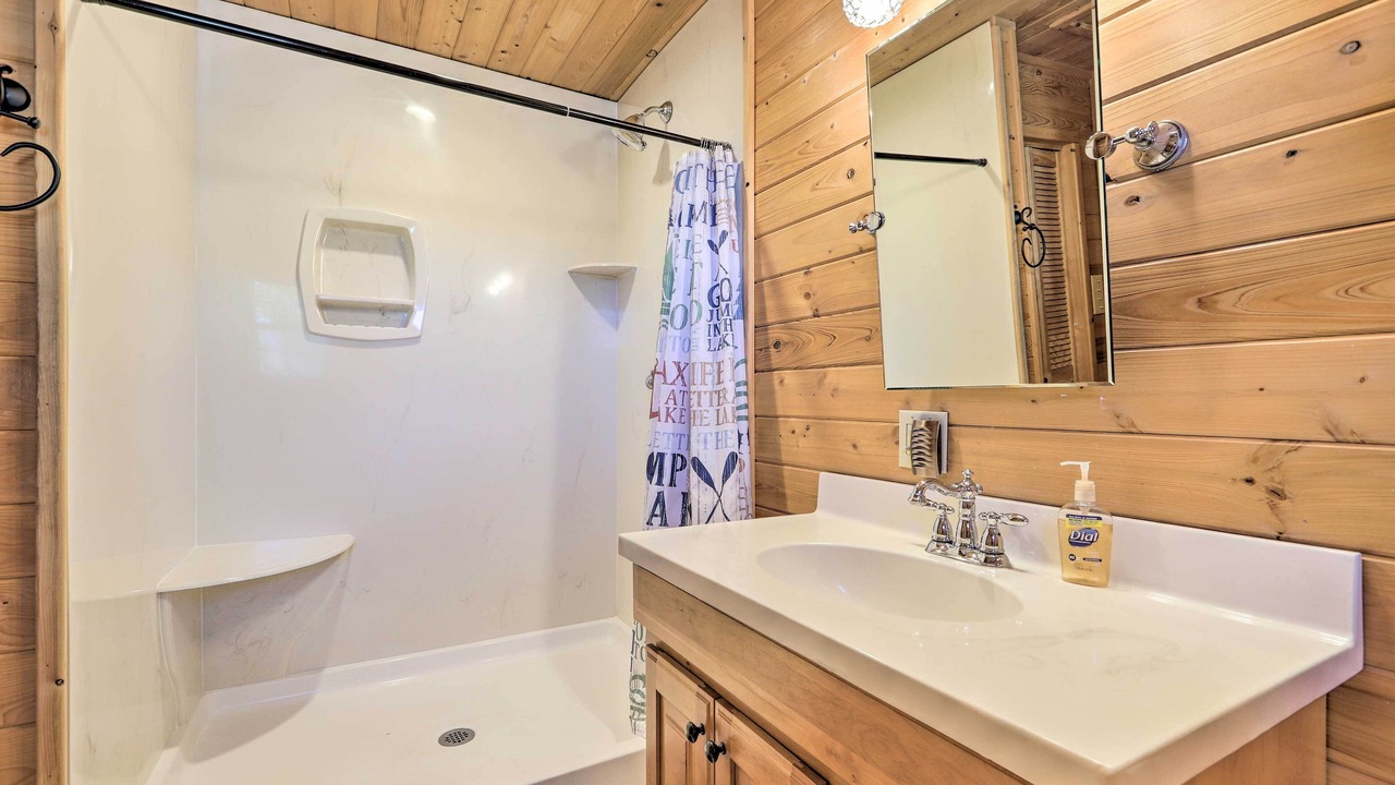 Photo of Bathroom in Milledgeville