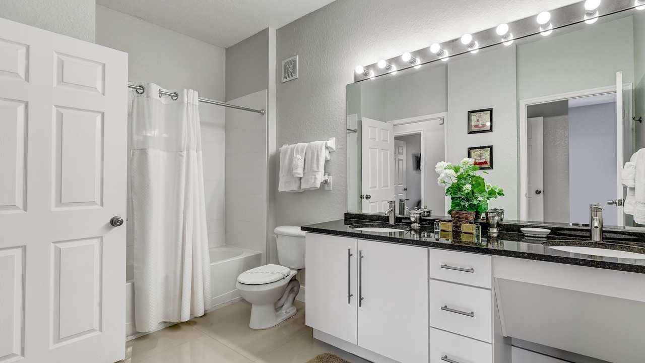 Photo of Bathroom in Windsor Hills