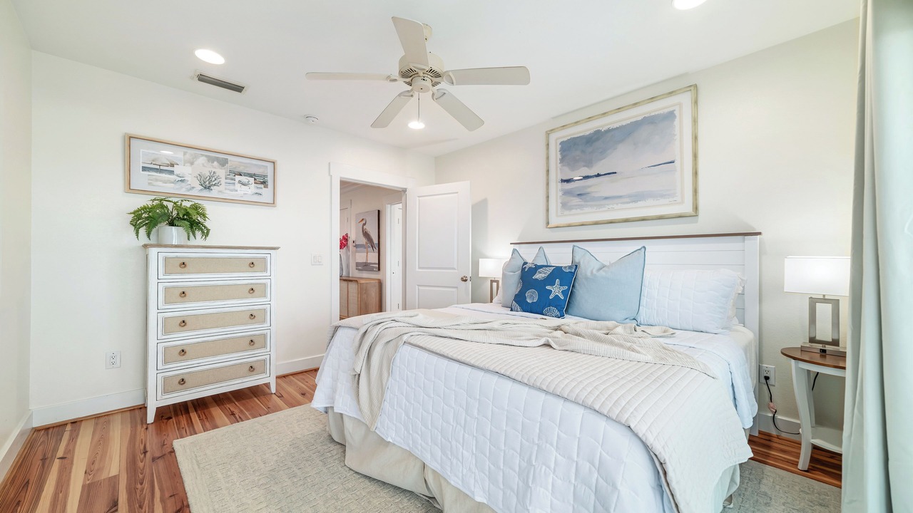 Photo of Bedroom in Gulf Shores