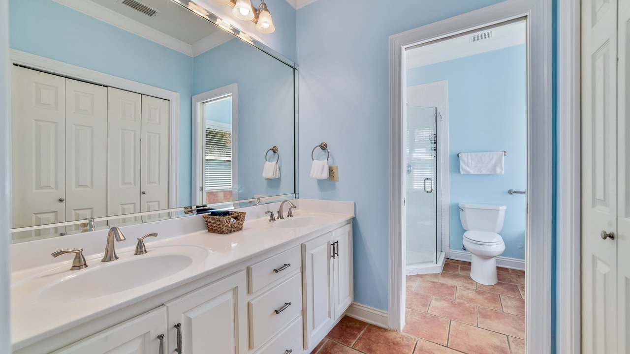 Photo of Bathroom in Gulf Shores