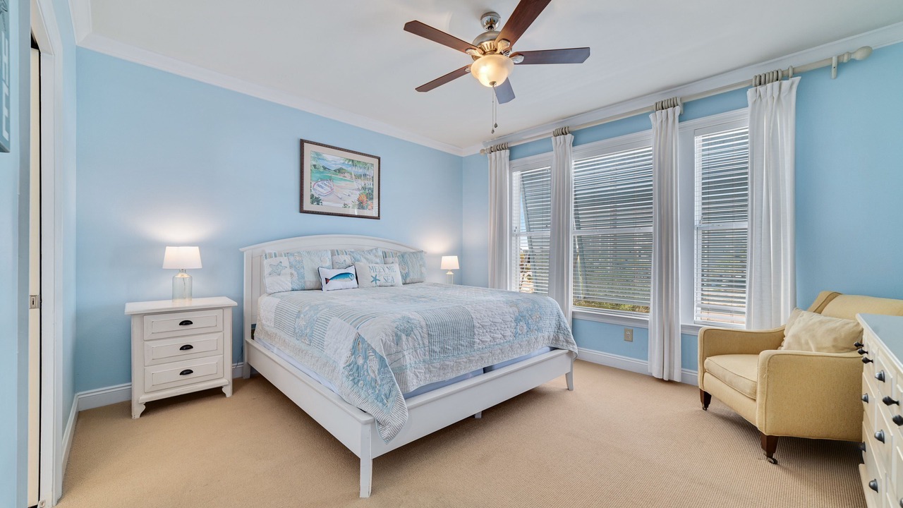 Photo of Bedroom in Gulf Shores