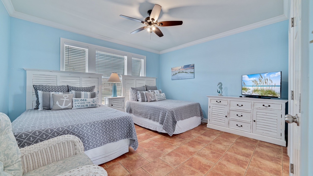 Photo of Bedroom in Gulf Shores