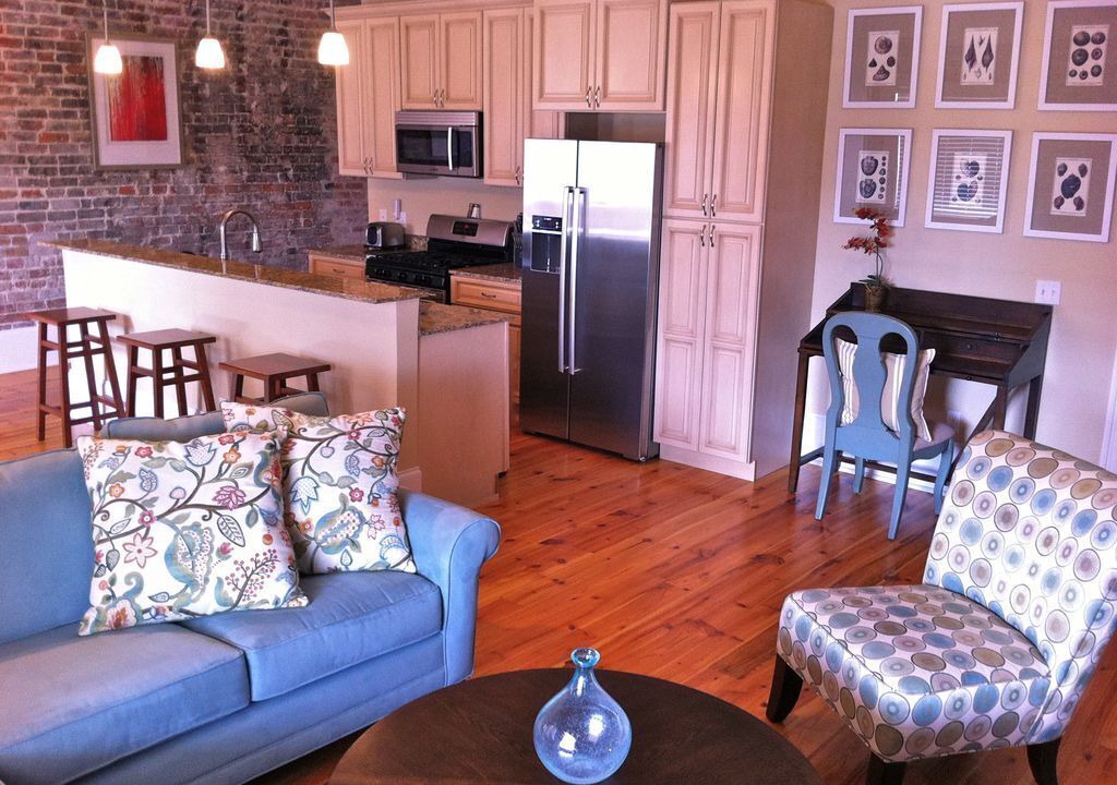 Photo of Livingroom in Arts/Warehouse District