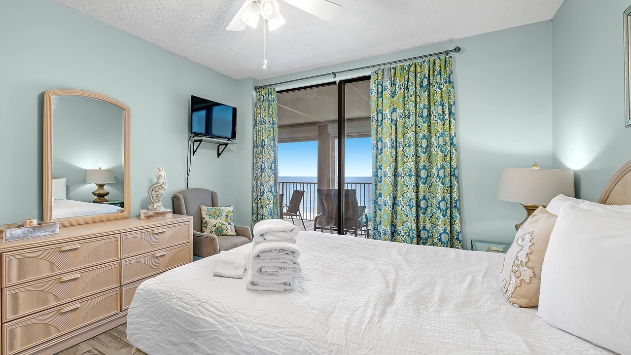 Photo of Bedroom in Orange Beach