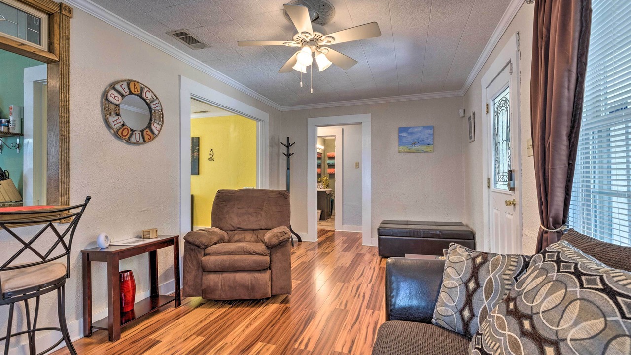 Photo of Livingroom in Gulfport