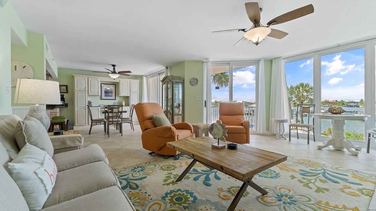 Photo of Livingroom in Ono Island