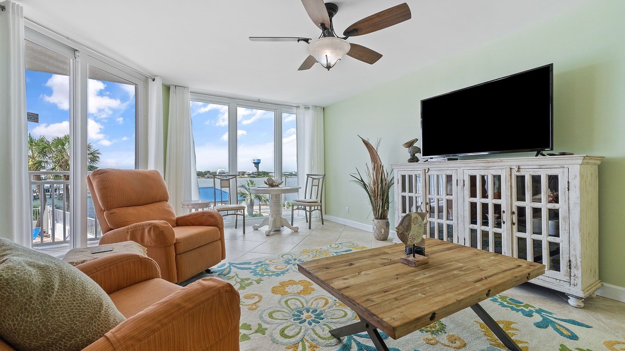Photo of Livingroom in Ono Island
