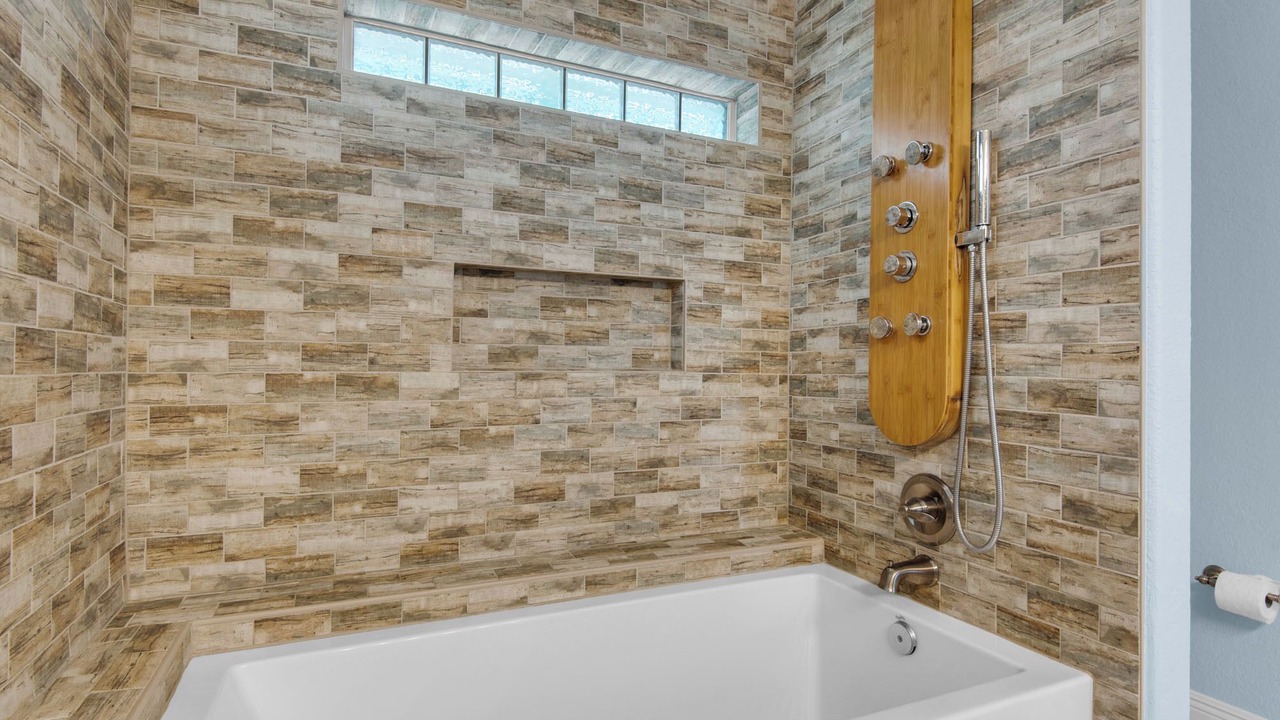 Photo of Bathroom in Tang-O-Mar