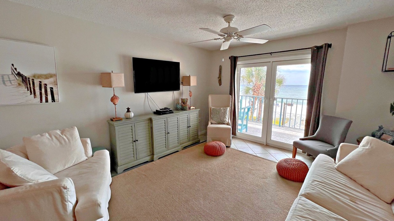 Photo of Livingroom in Gulf Shores