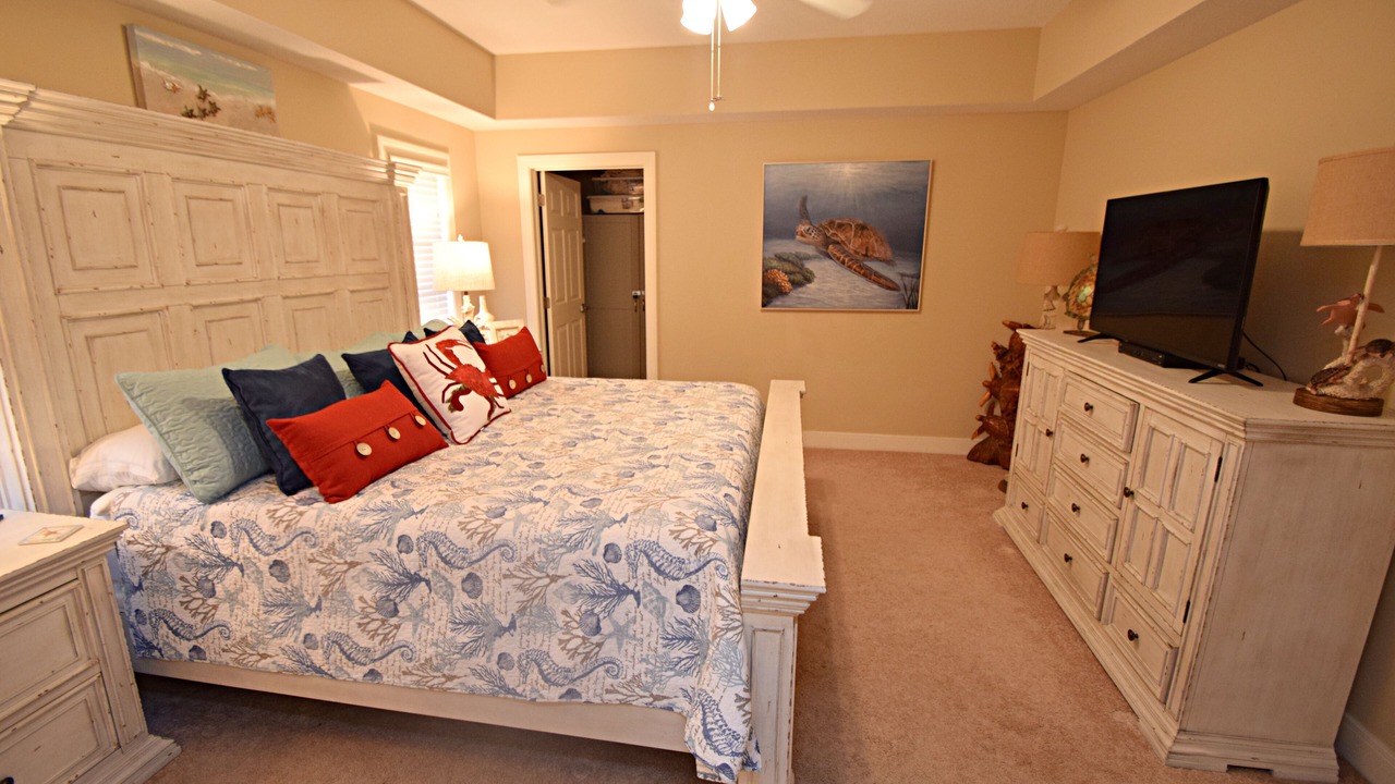 Photo of Bedroom in Orange Beach