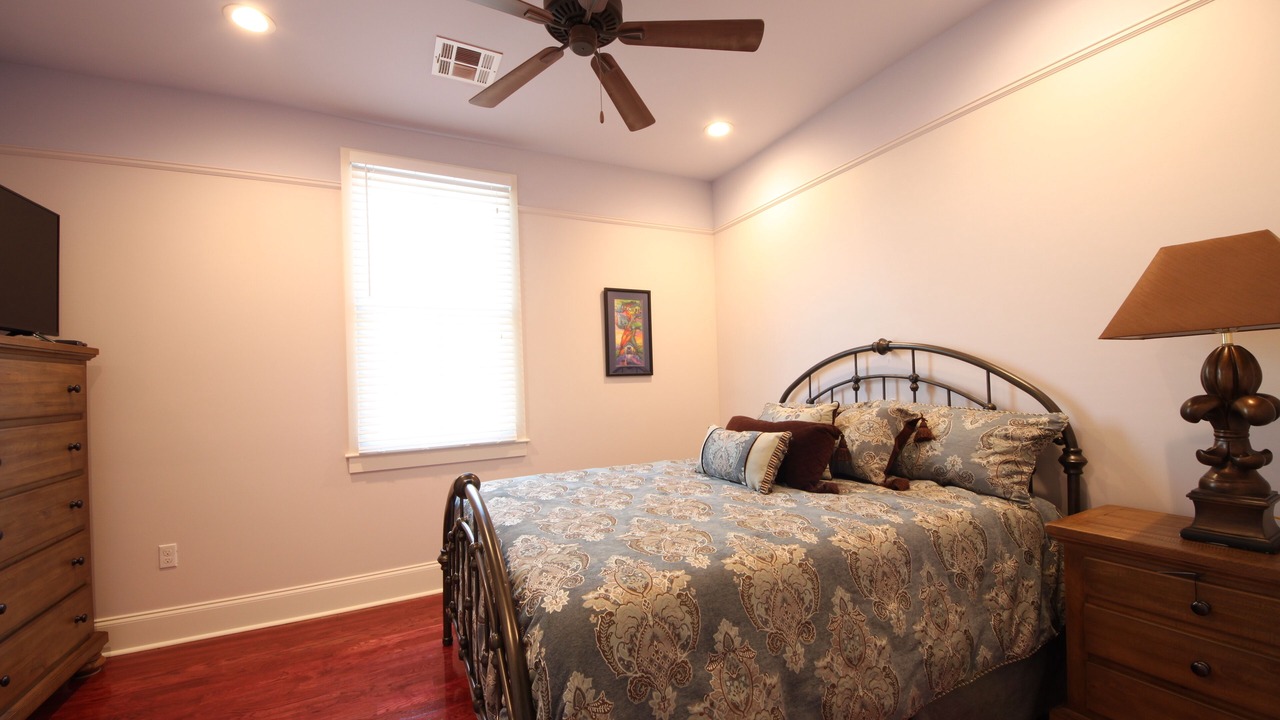 Photo of Bedroom in Mid-City