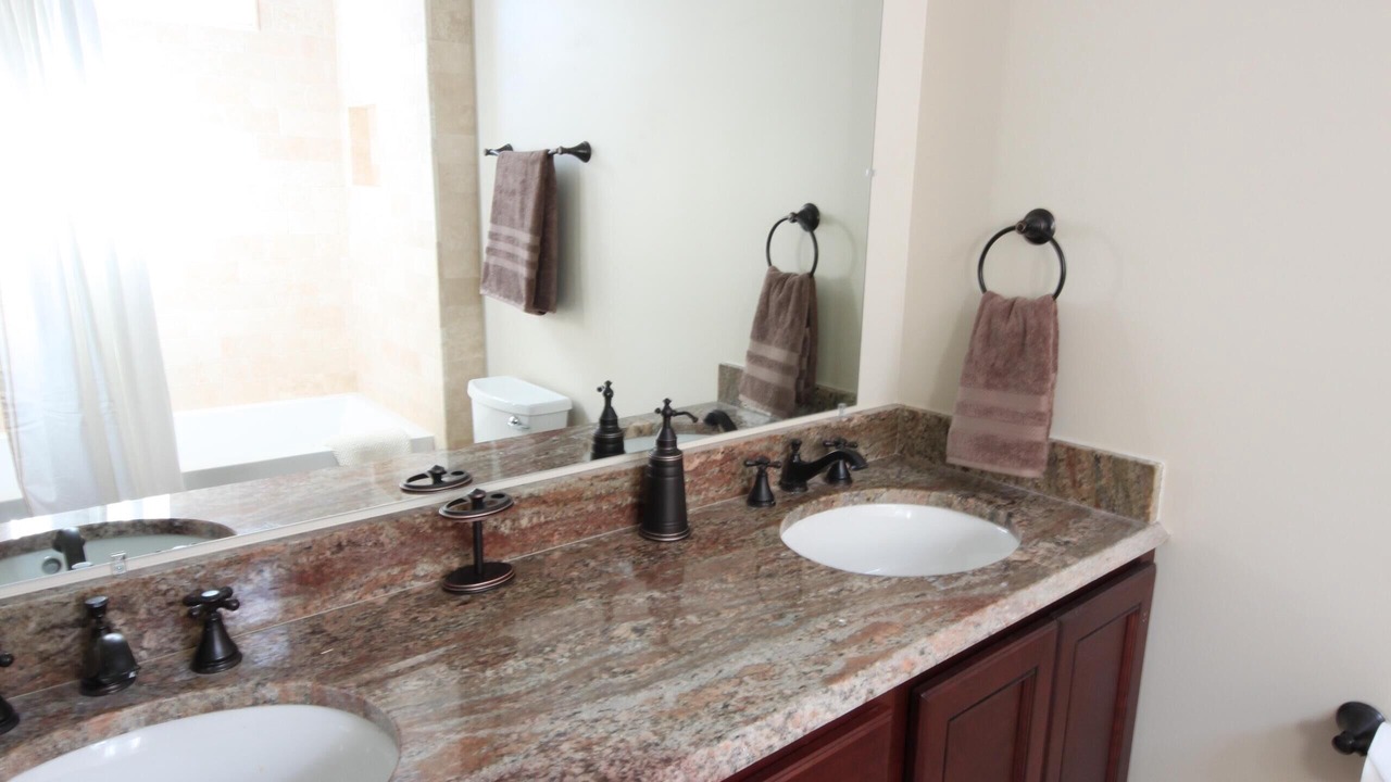 Photo of Bathroom in Mid-City