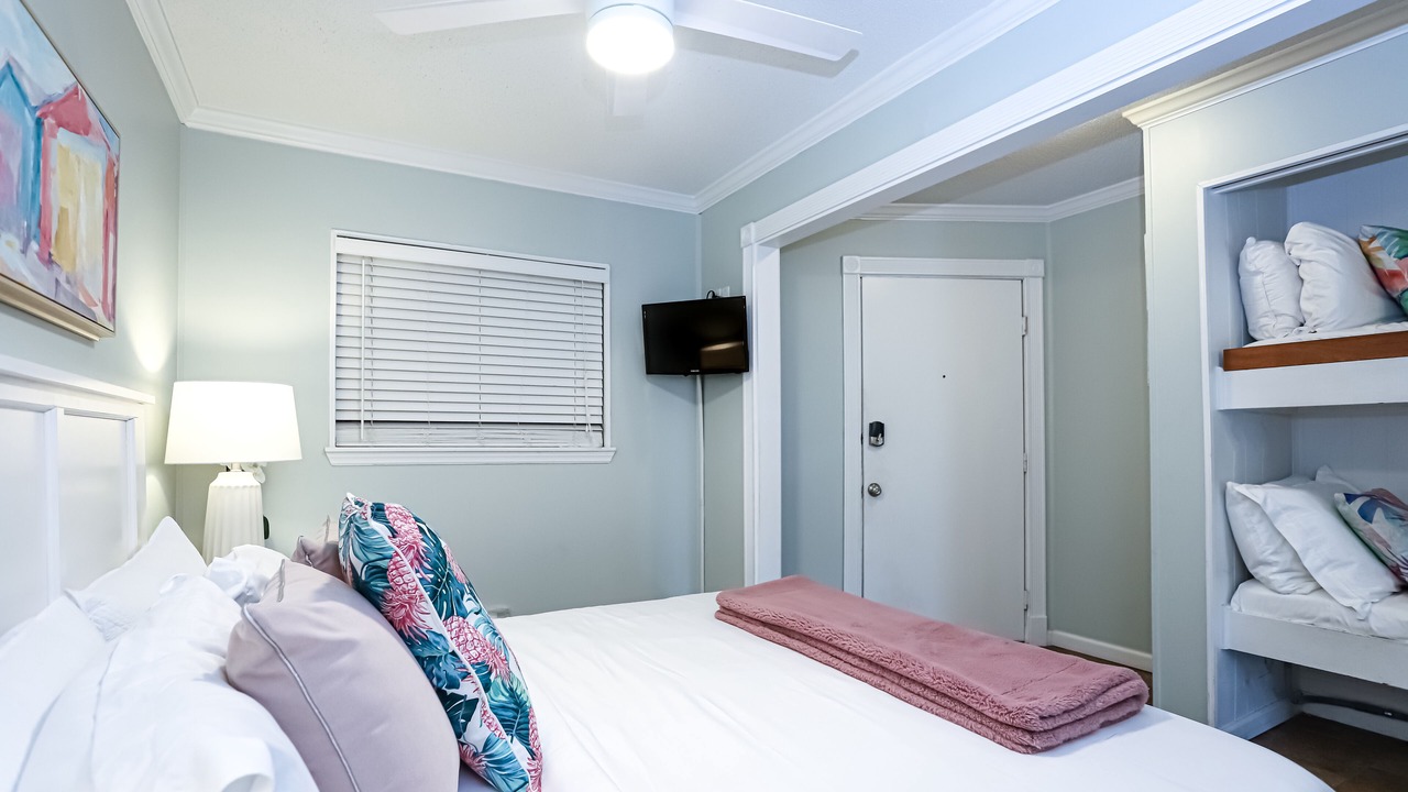 Photo of Bedroom in Tybee Island