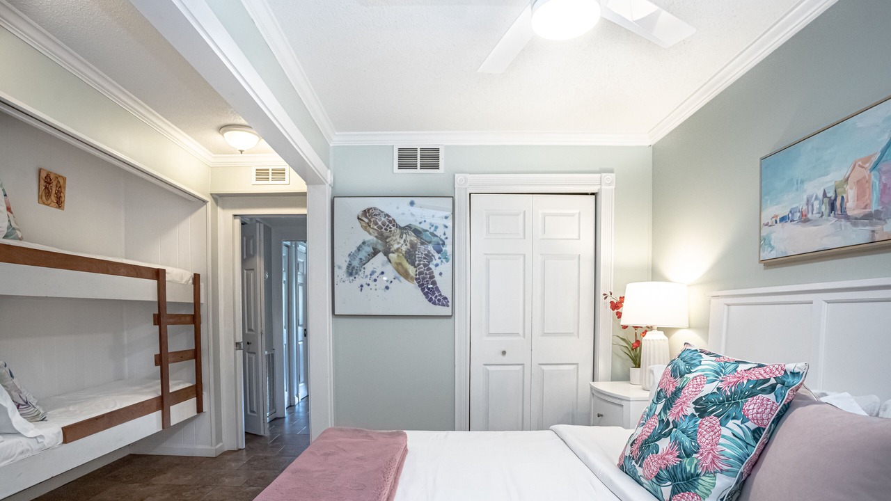 Photo of Bedroom in Tybee Island