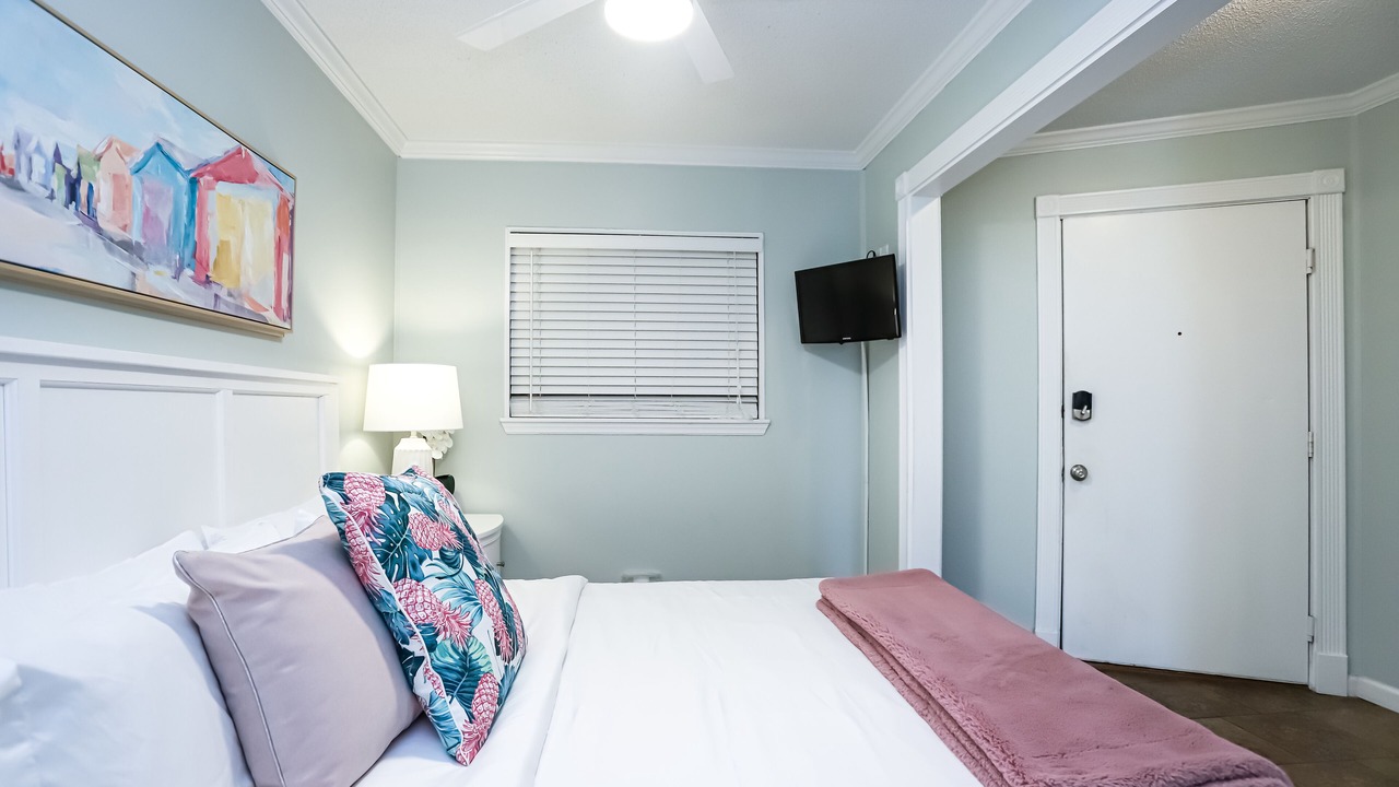 Photo of Bedroom in Tybee Island