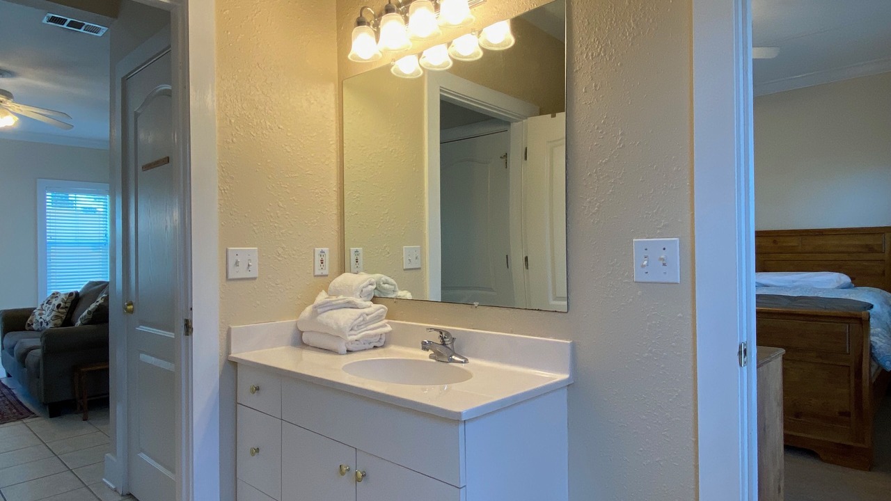 Photo of Bathroom in Ono Island