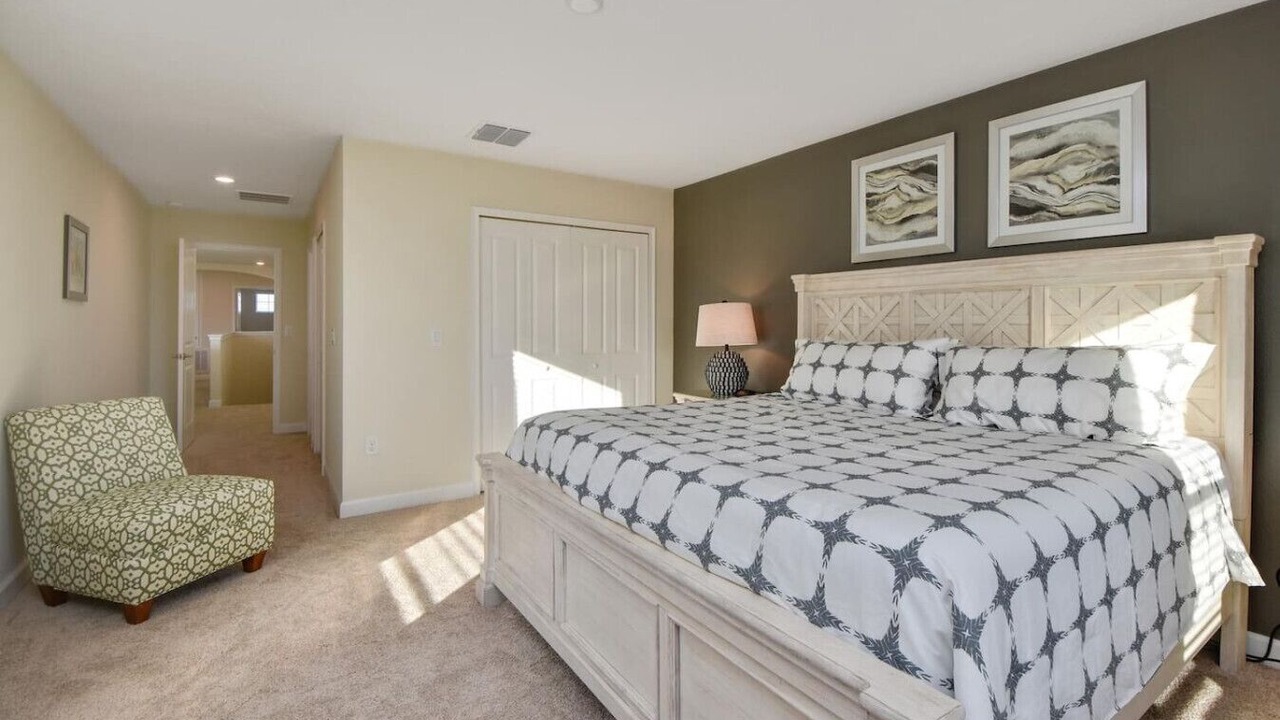 Photo of Bedroom in Davenport