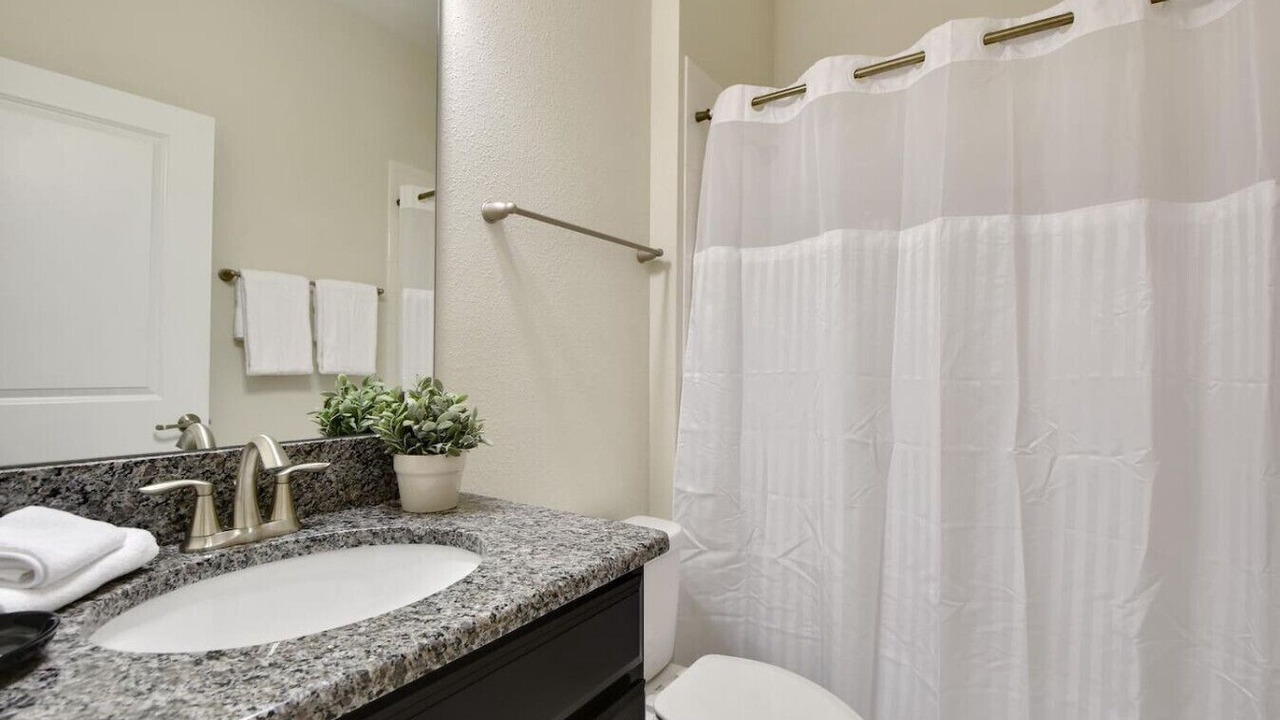 Photo of Bathroom in Davenport