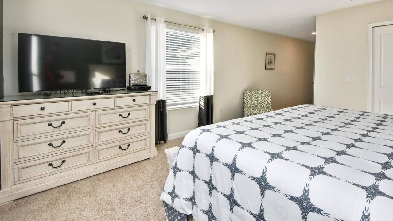 Photo of Bedroom in Davenport