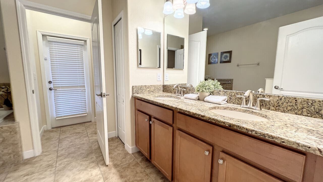 Photo of Bathroom in Davenport