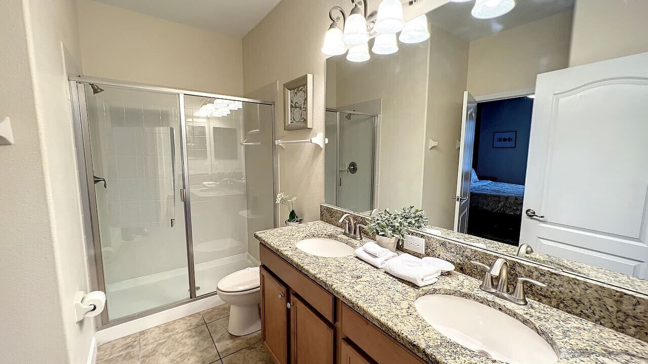 Photo of Bathroom in Davenport