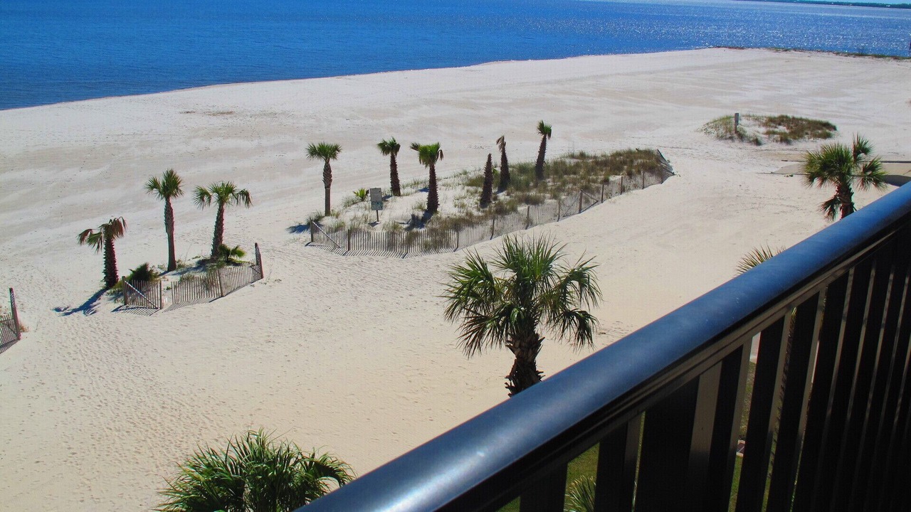 Photo of Patio Balcony in Henderson Point
