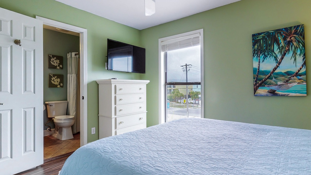 Photo of Bedroom in Gulf Shores