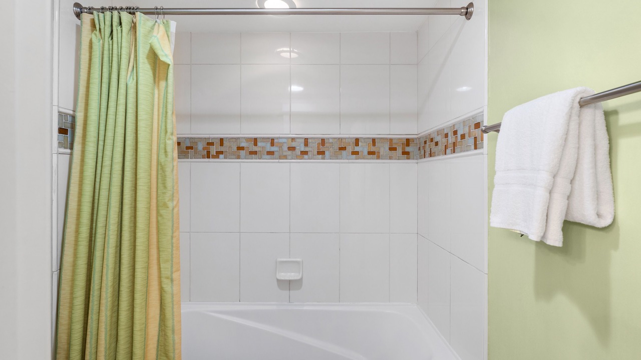 Photo of Bathroom in Baytowne Wharf