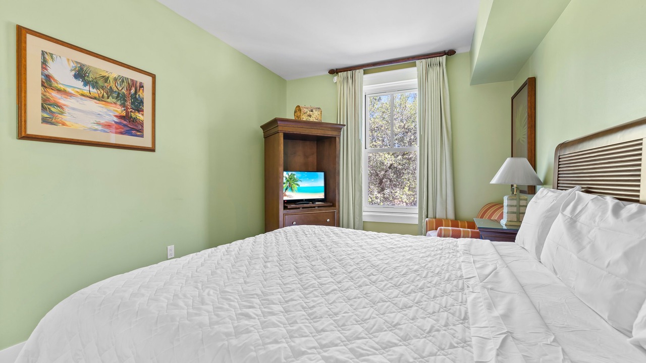 Photo of Bedroom in Baytowne Wharf