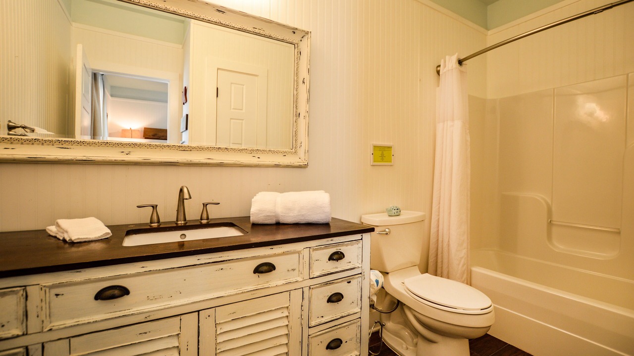 Photo of Bathroom in Fort Morgan