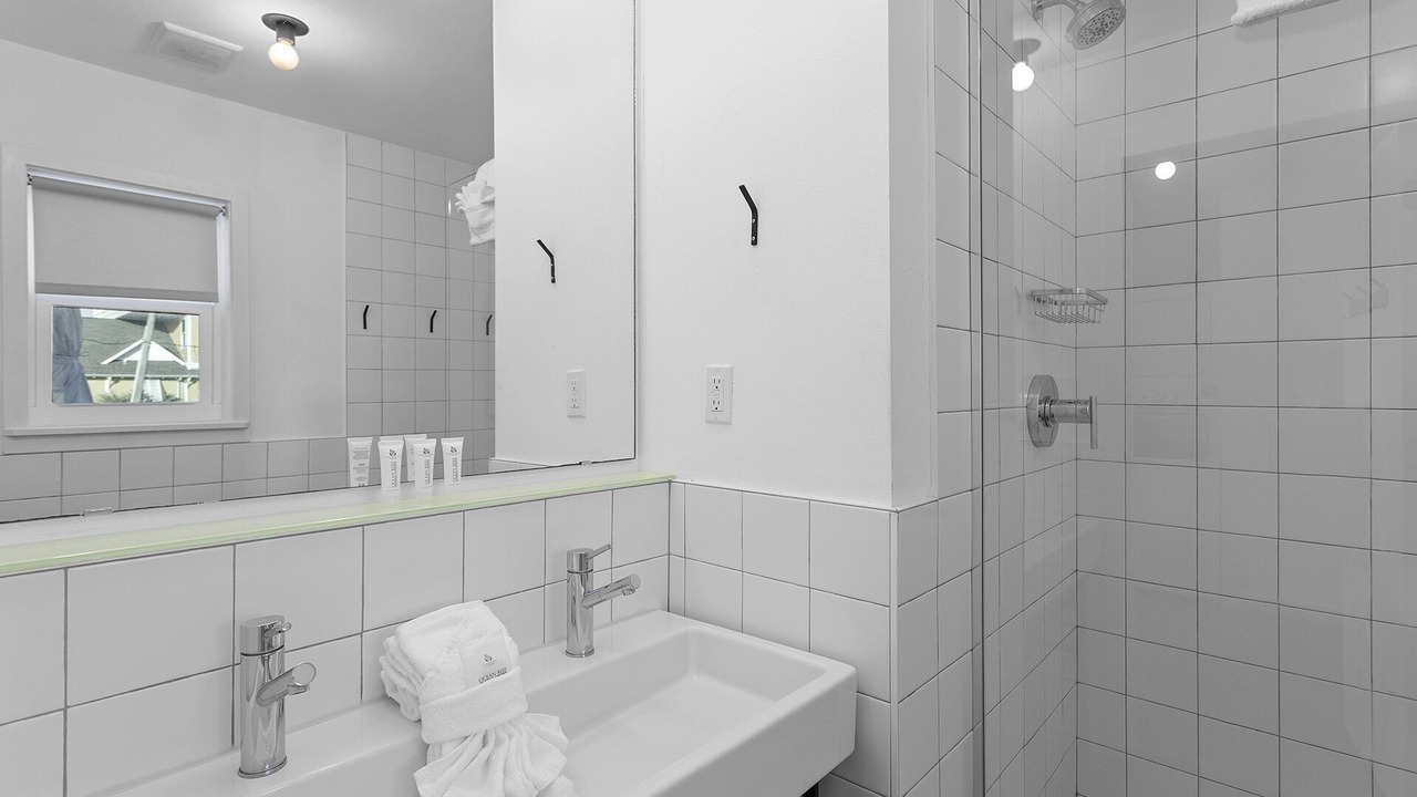 Photo of Bathroom in Tang-O-Mar